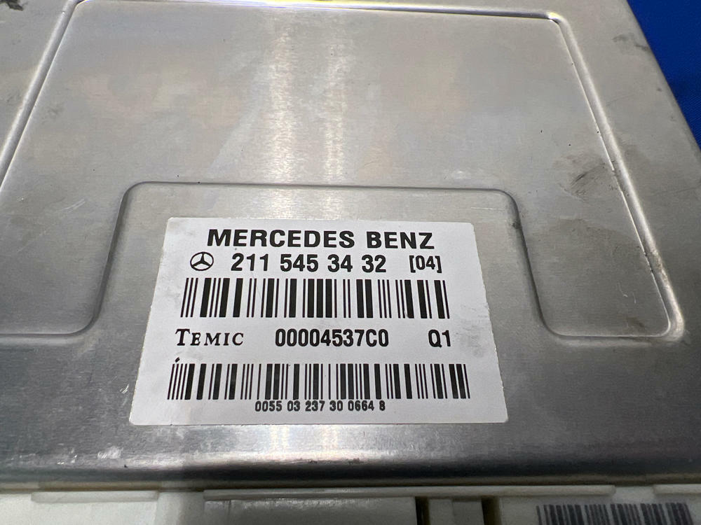 200306 Mercedes Benz W211 E55 Air Suspension Airmatic Control Module