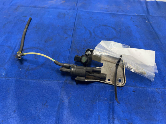1999-02 Mercedes Benz CLK55 AMG EGR Change Over Control Valve 094
