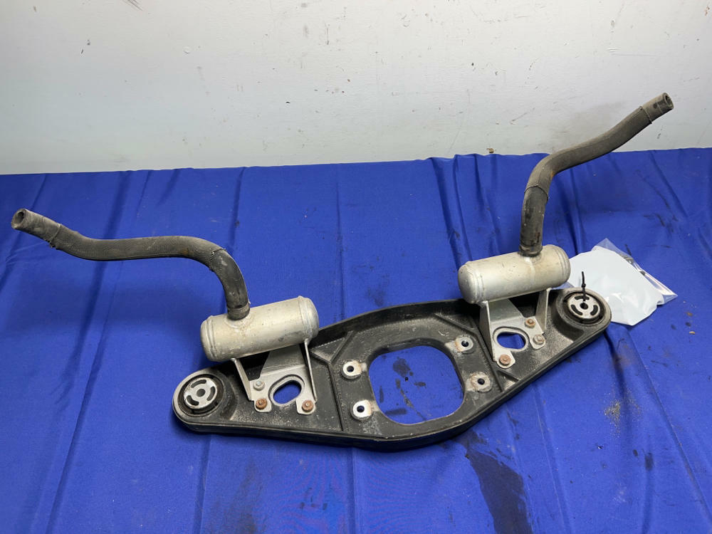 2003-06 Mercedes Benz W211 E55 Rear Differential Mount 099