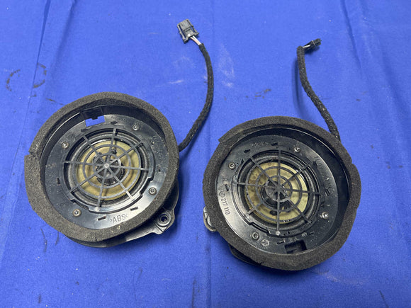 1999-02 Mercedes Benz W210 E Class Factory Speakers Pair 094