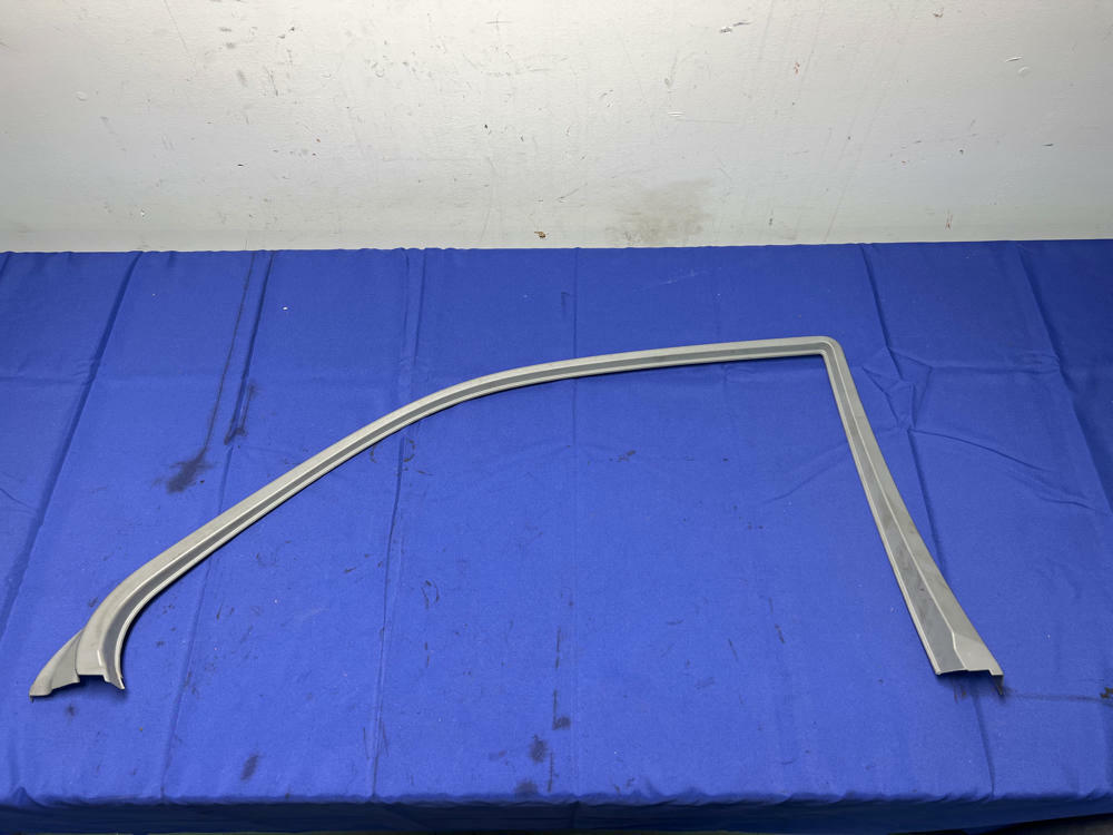 1999-02 Mercedes Benz W210 E Class Passenger Door Window Interior Trim 094