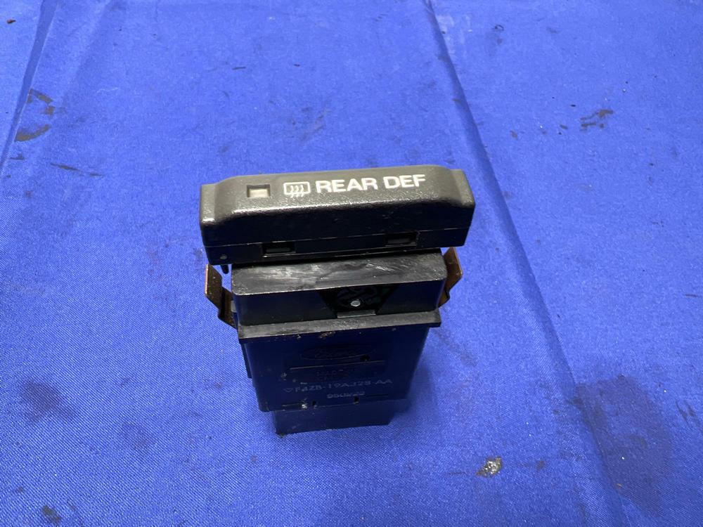 19942000 Ford Mustang Rear Window Defrost Button Switch 121 Blu Auto