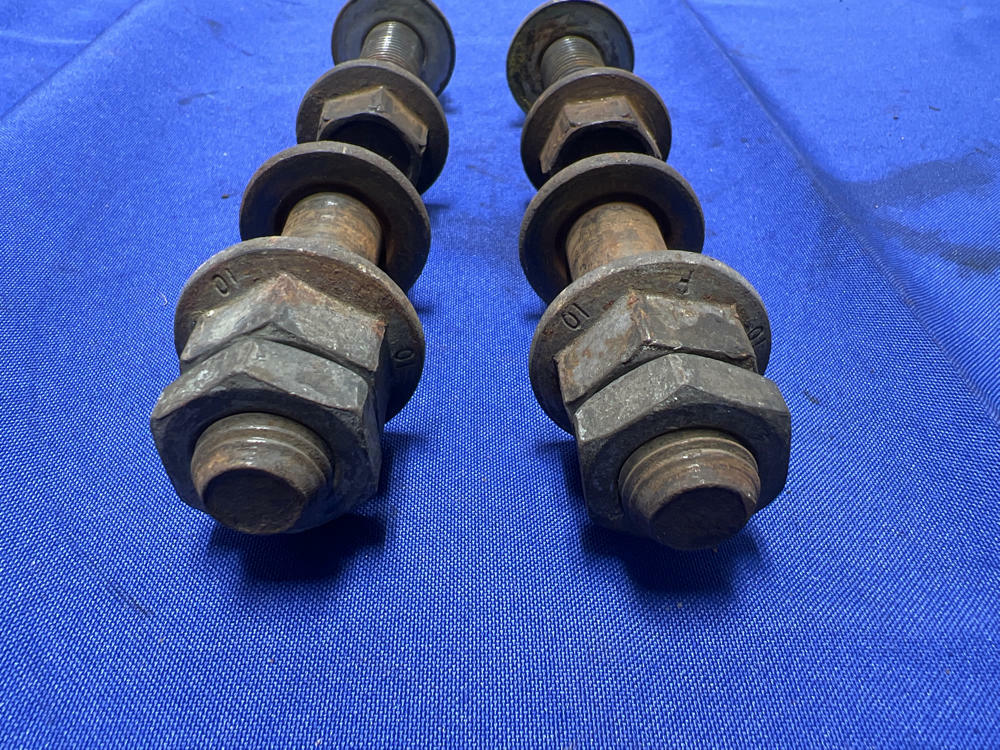 199904 Ford Mustang Front Shock Mounting Hardware Factory 128 Blu