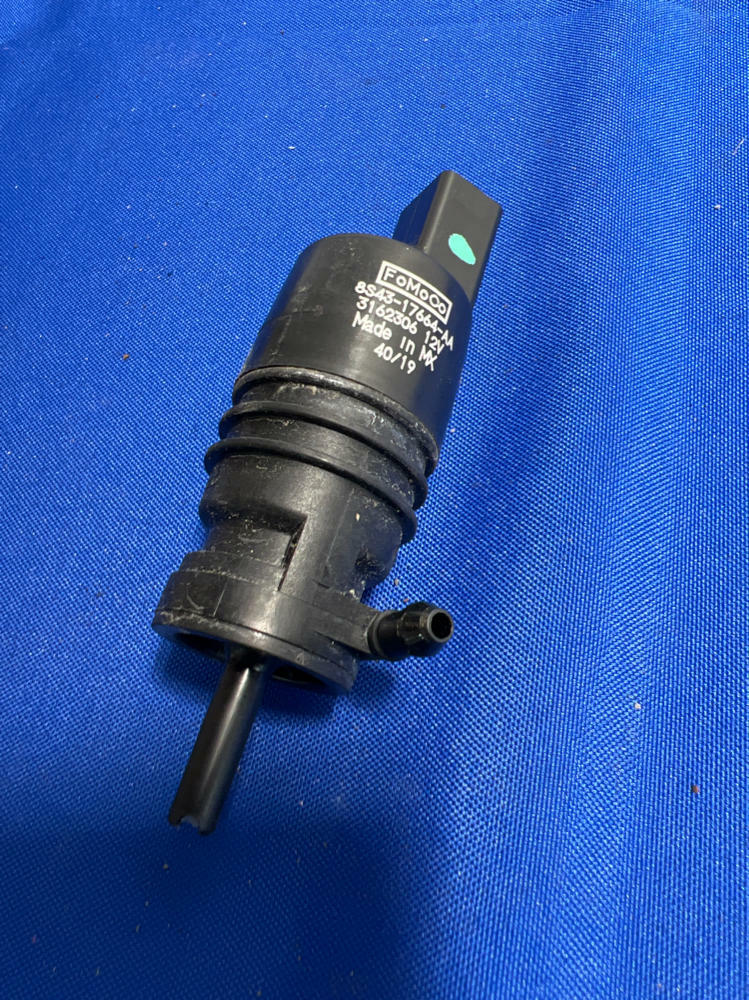 201523 Ford Mustang Windshield Washer Fluid Pump Factory 140 Blu
