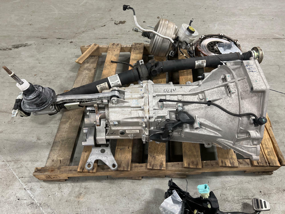 201923 Ford Mustang GT MT82 6 Speed Manual Transmission Swap 139 Blu